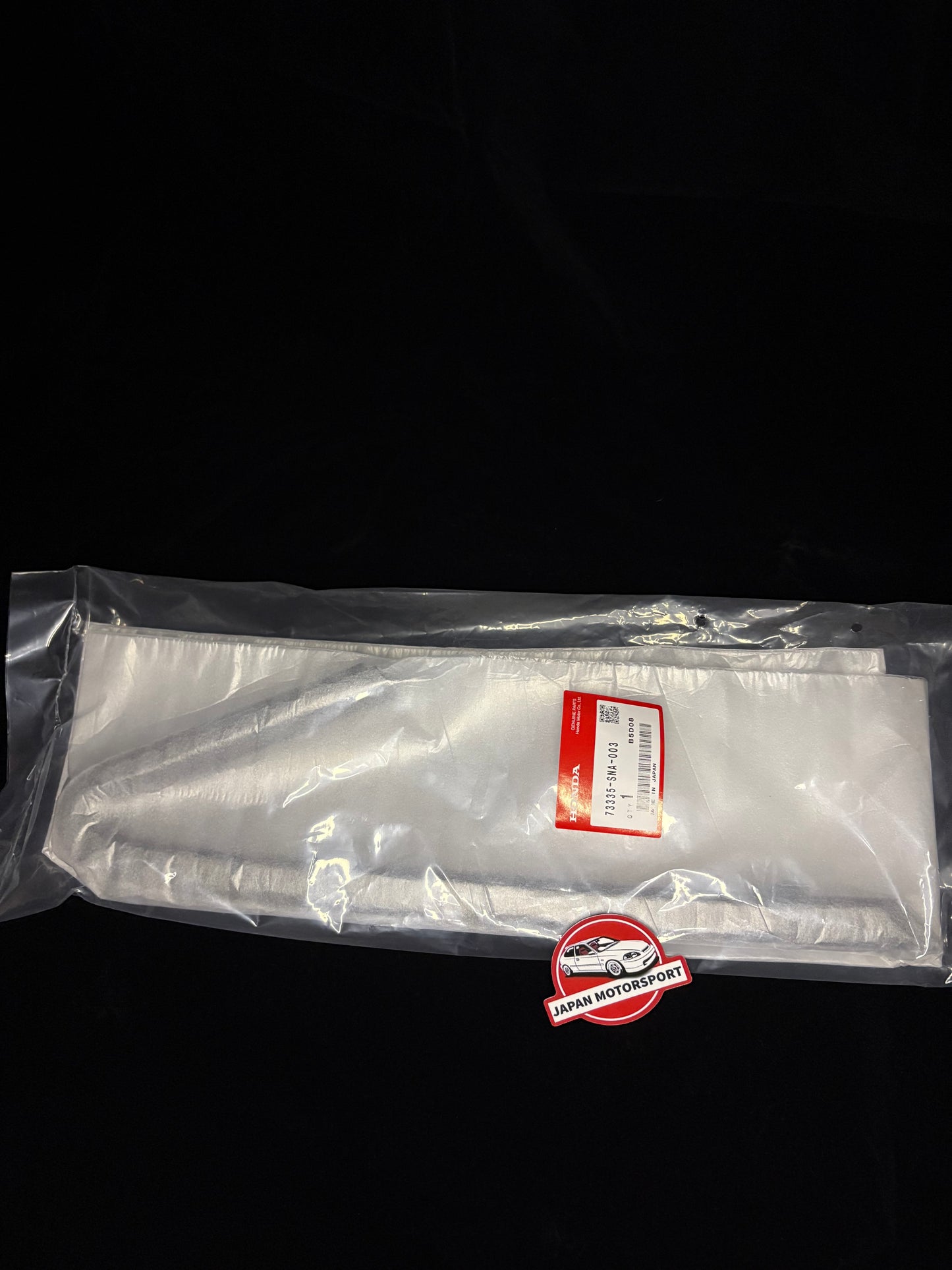 Honda Civic FD2R Front Quarter Glass Moulding