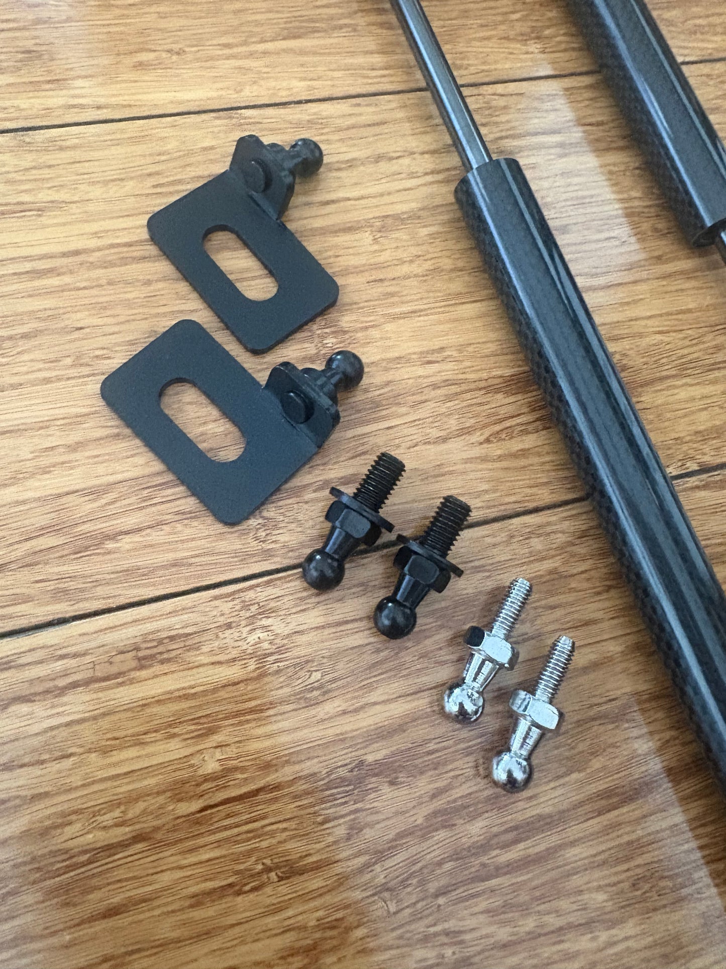 Honda Civic EG Carbon Fibre Bonnet Struts